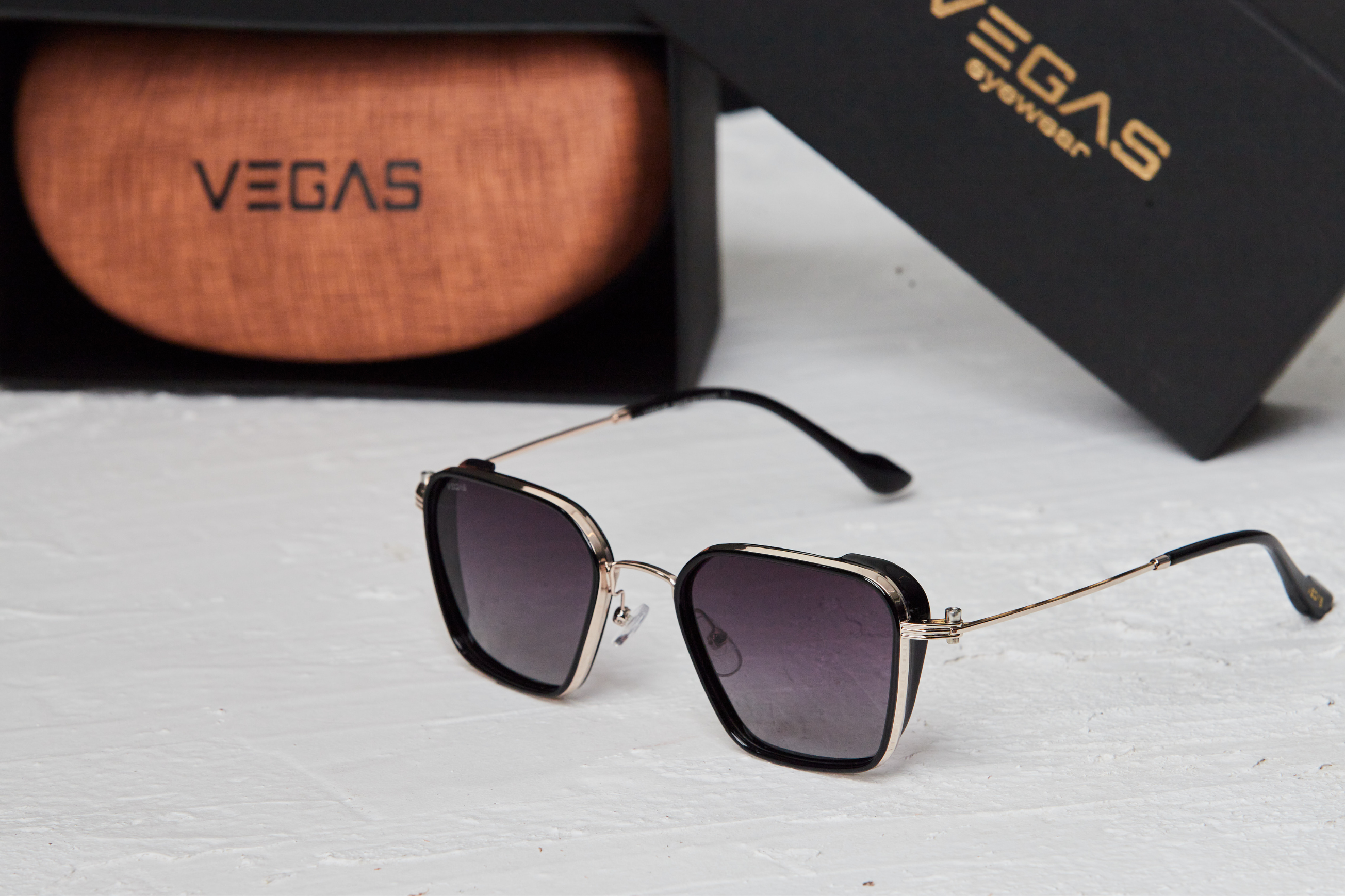 Sunglasses| VEGAS OLD 2223