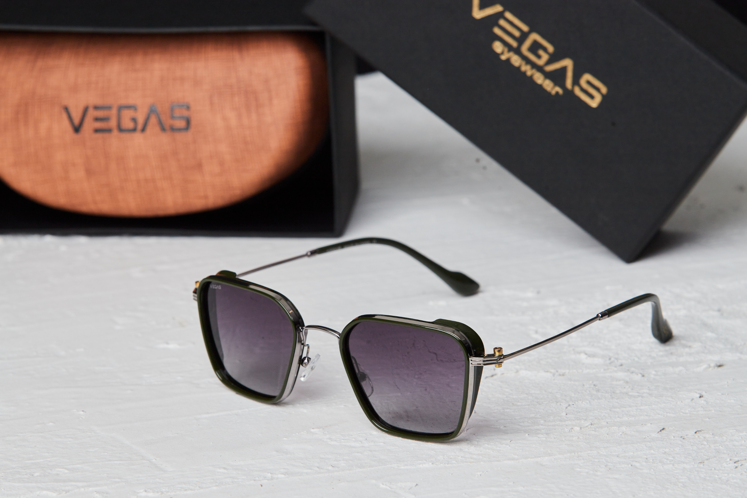 Sunglasses| VEGAS OLD 2223