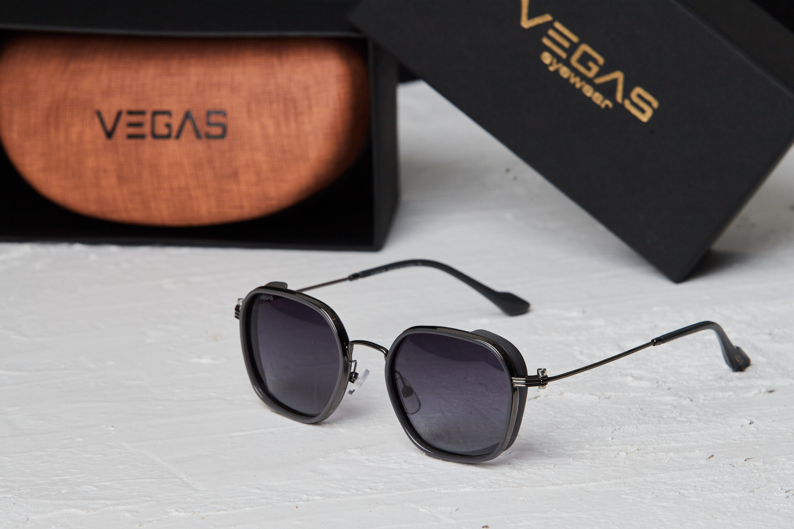 Sunglasses| VEGAS OLD 2224