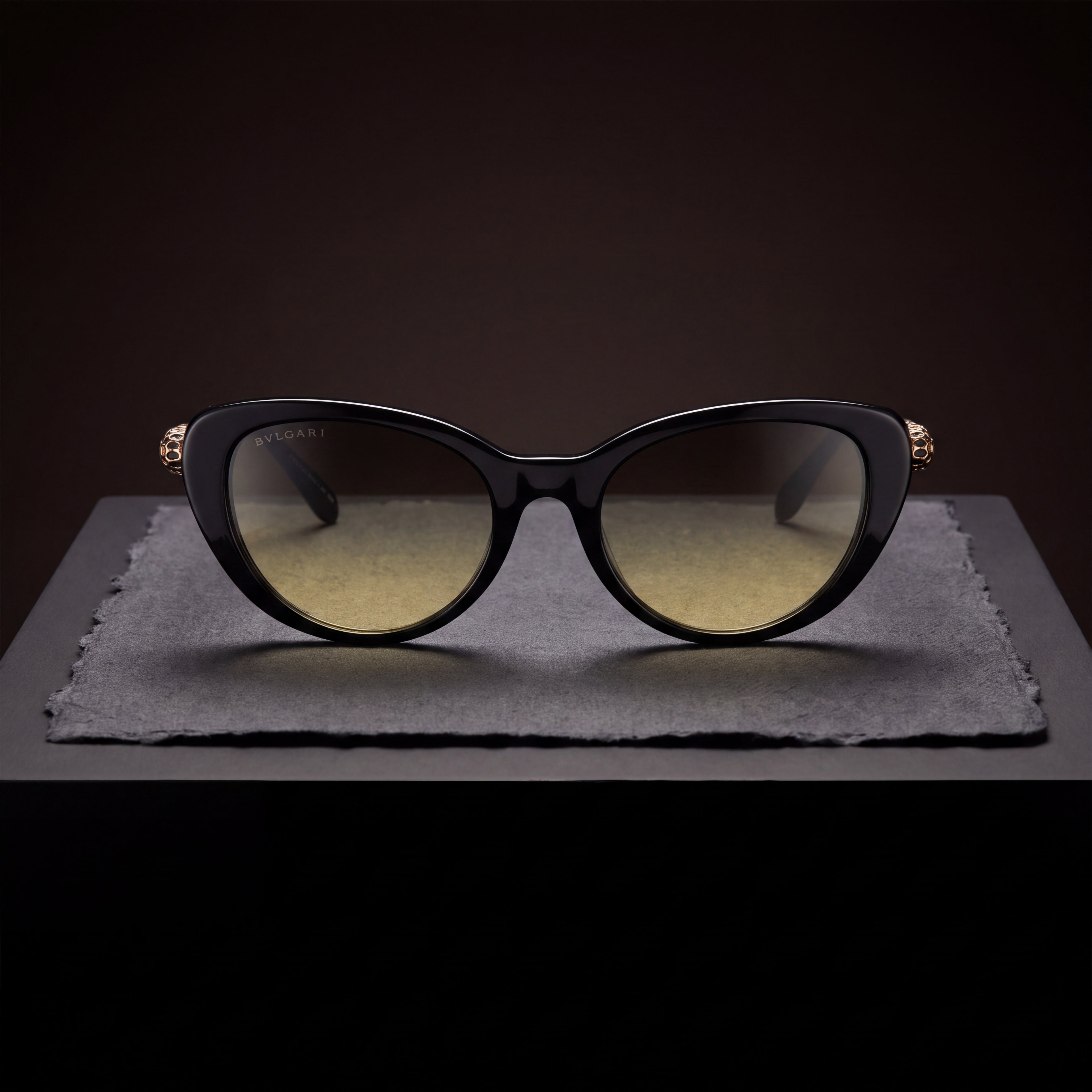 WOMEN SUNGLASSES