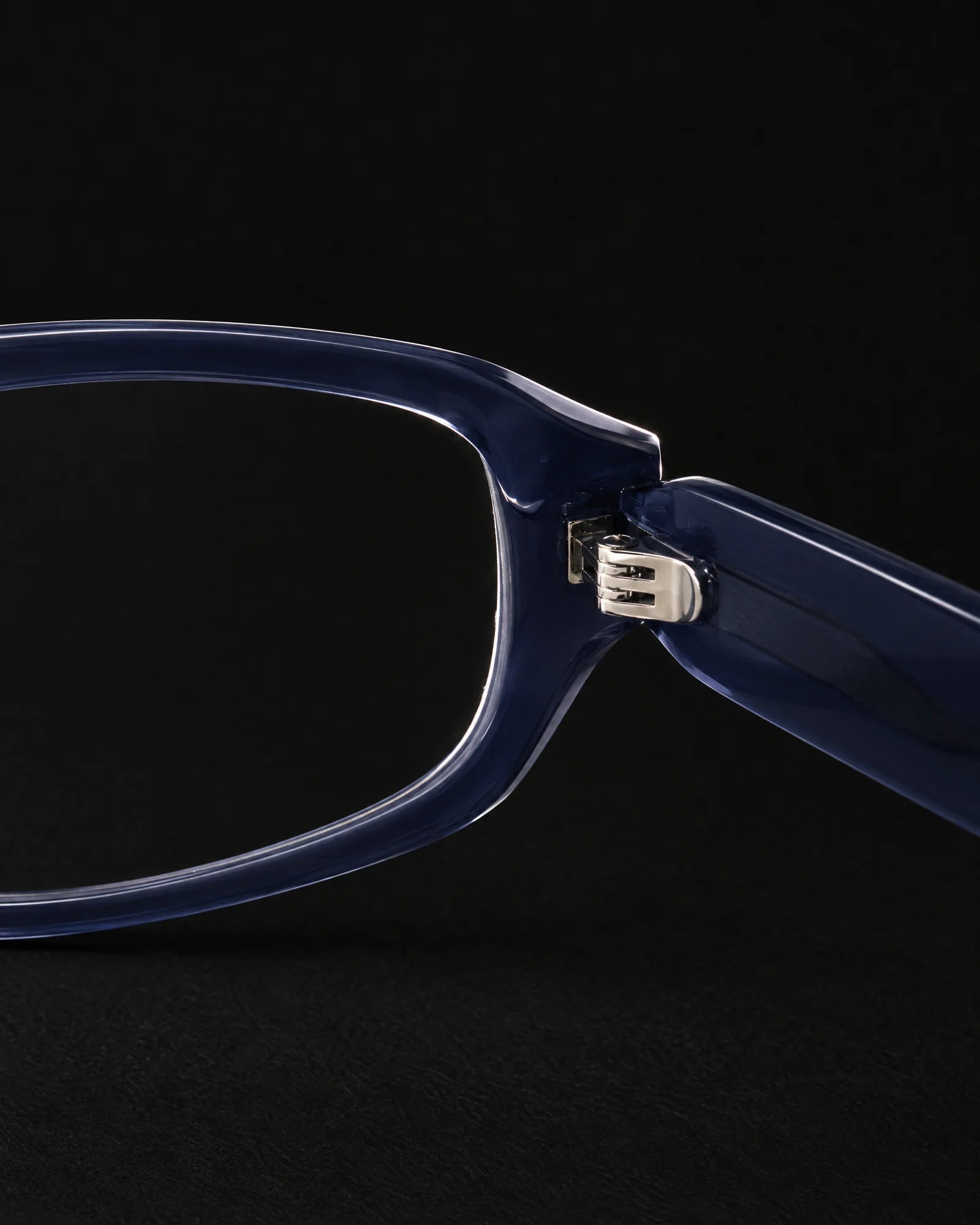 M026 Eyeglasses Black — Hinge