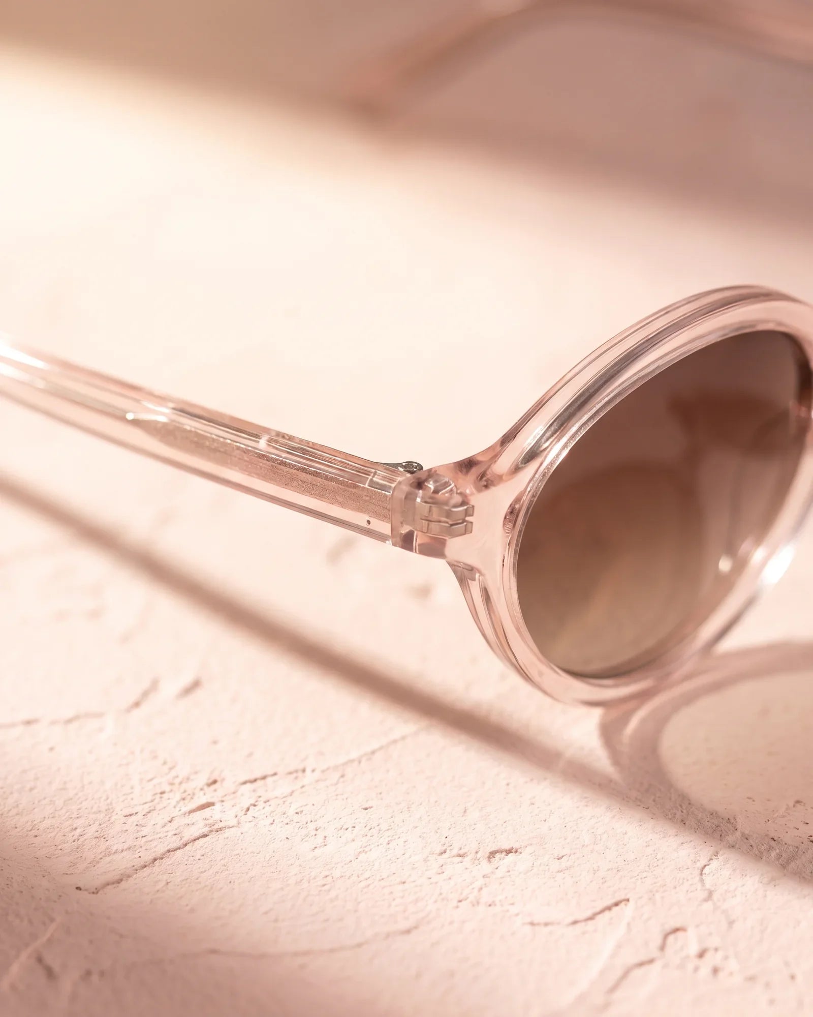 MT001 Sunglasses Black · 1 — Lens