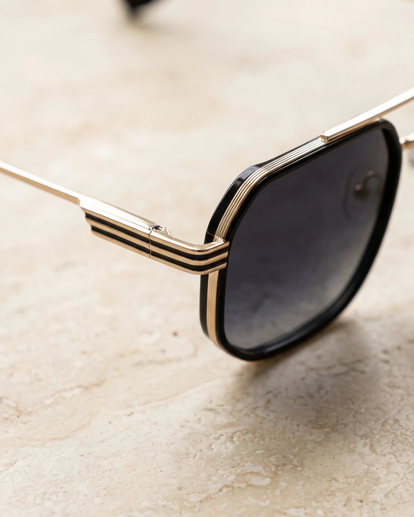 VEGAS OLD25149T Gold — Temple