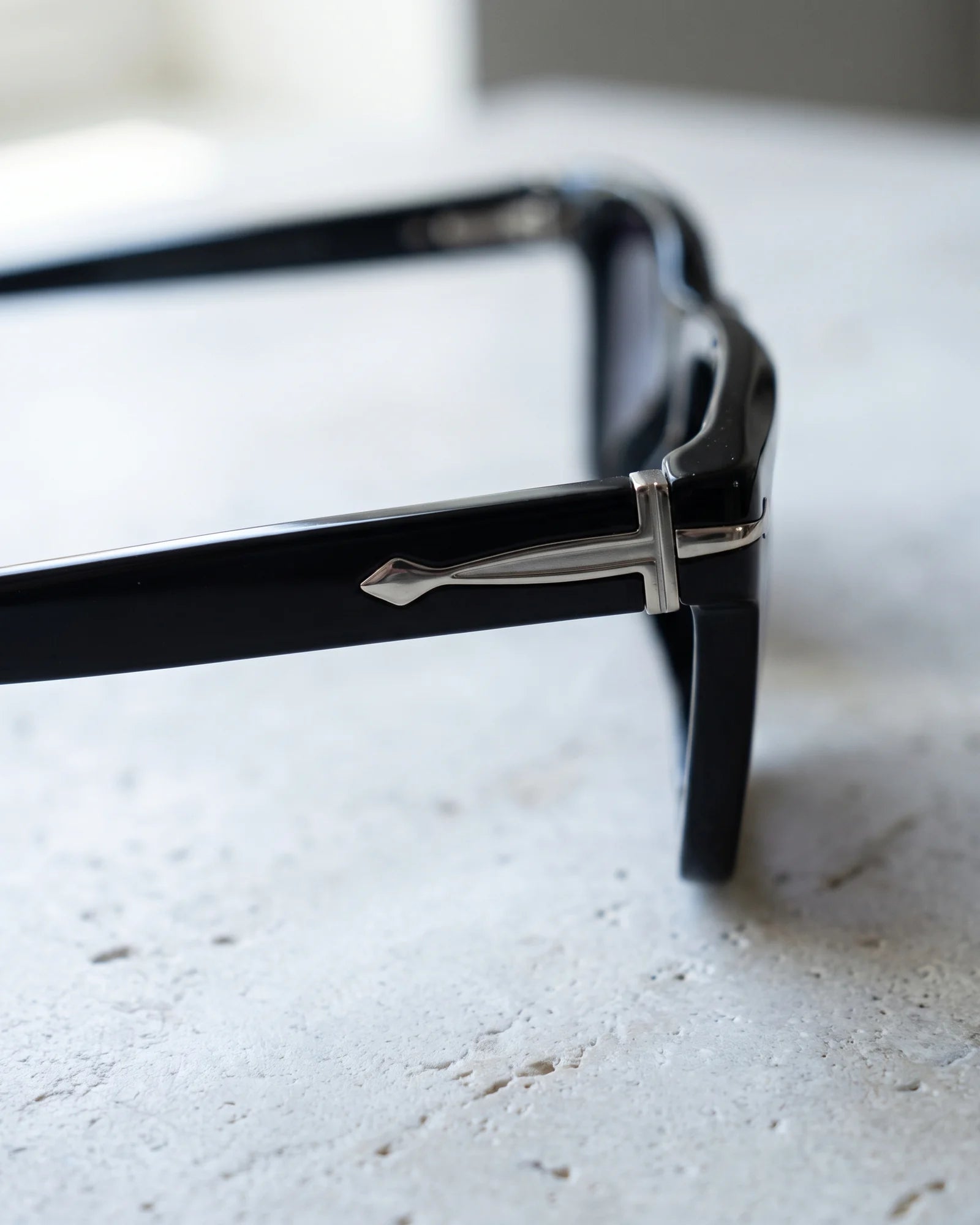VEGAS OLD6913T Black — Hinge
