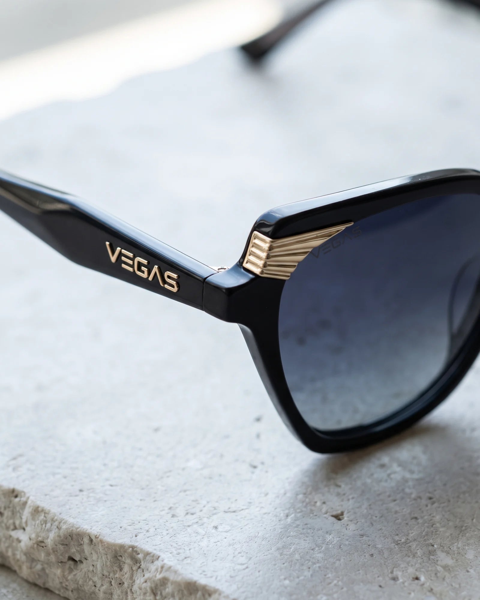 VEGAS OLS6003A Black — Temple