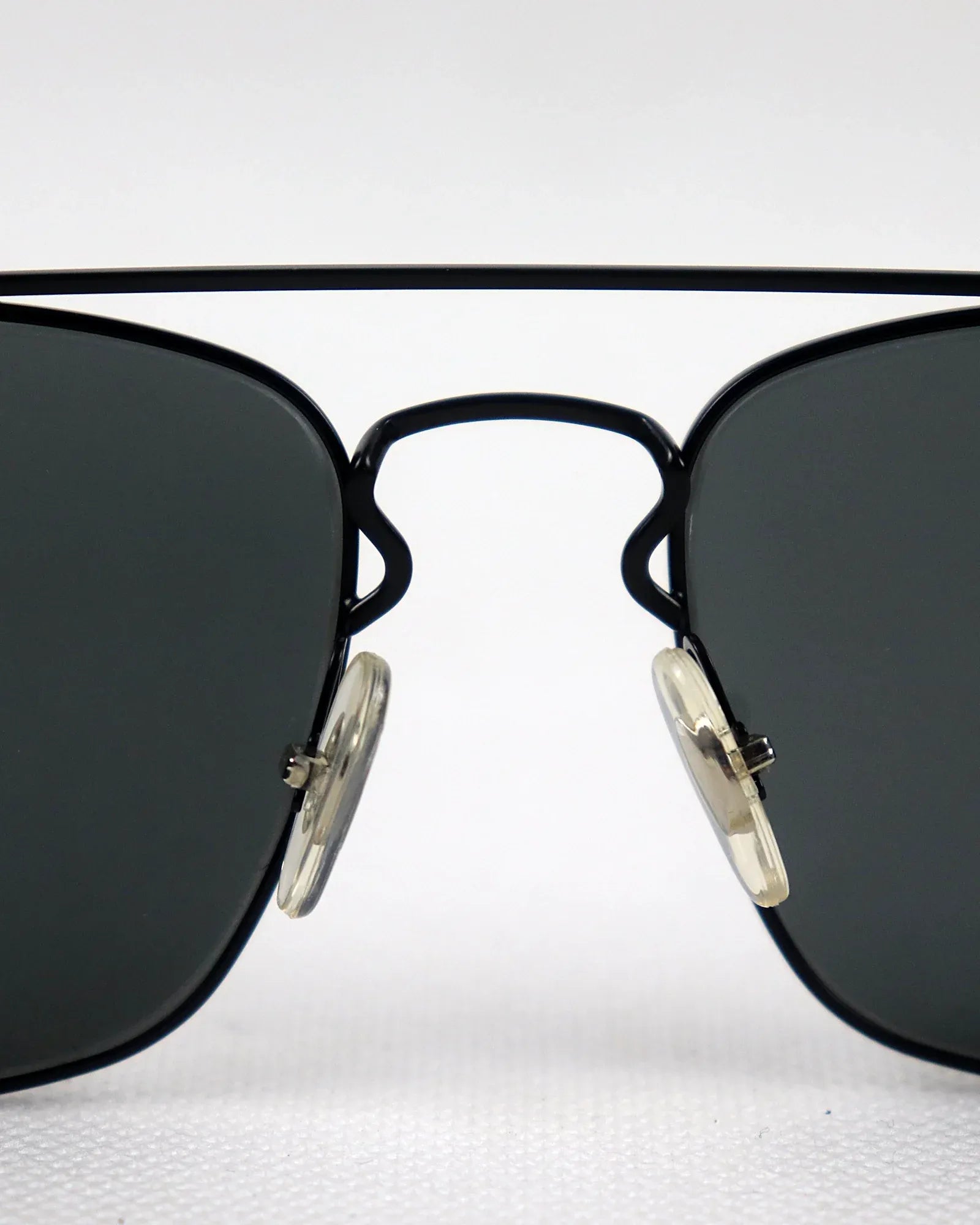 VEGAS V2030 Black / Dark Grey — Bridge