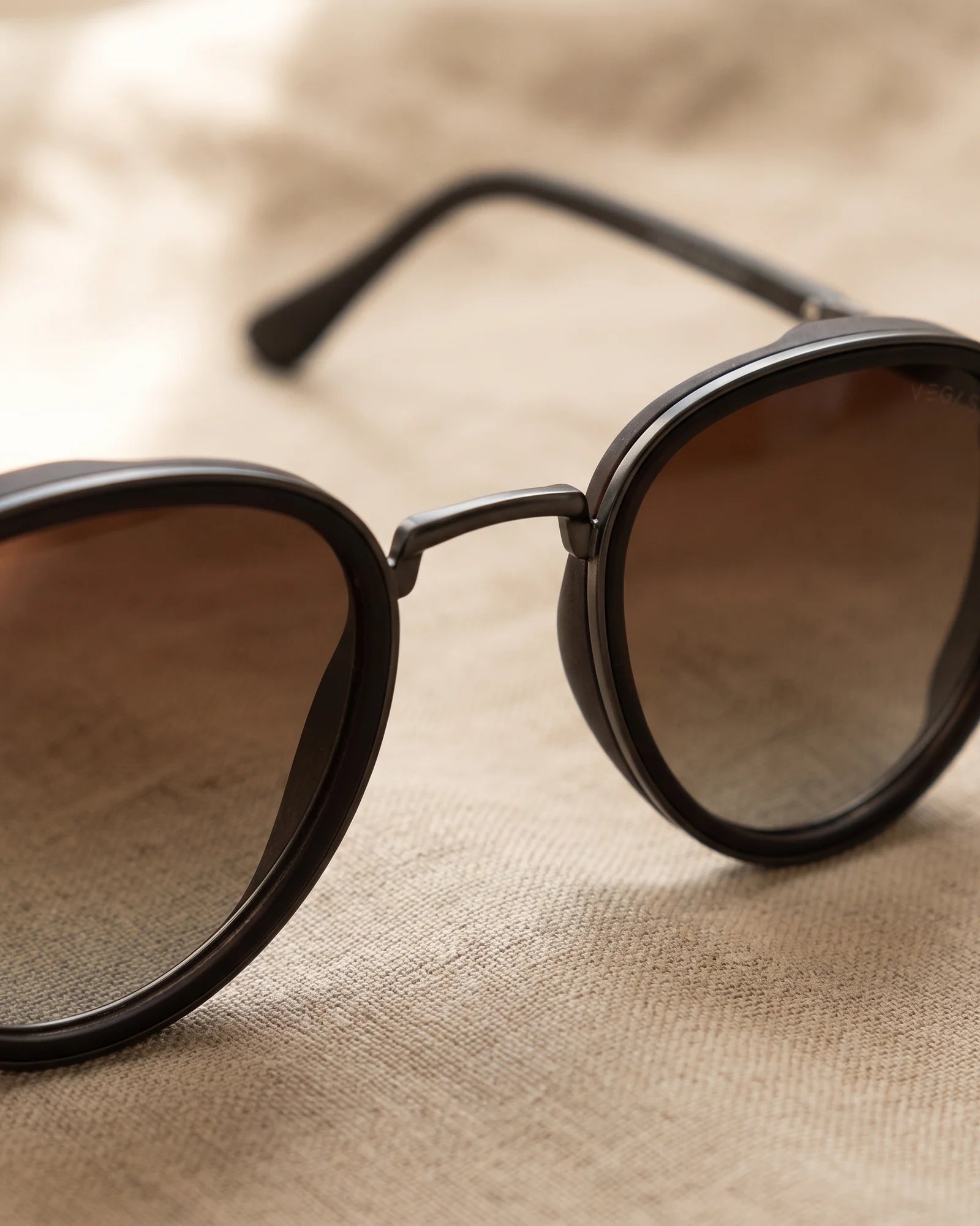VEGAS V2071S Saddle Brown — Bridge