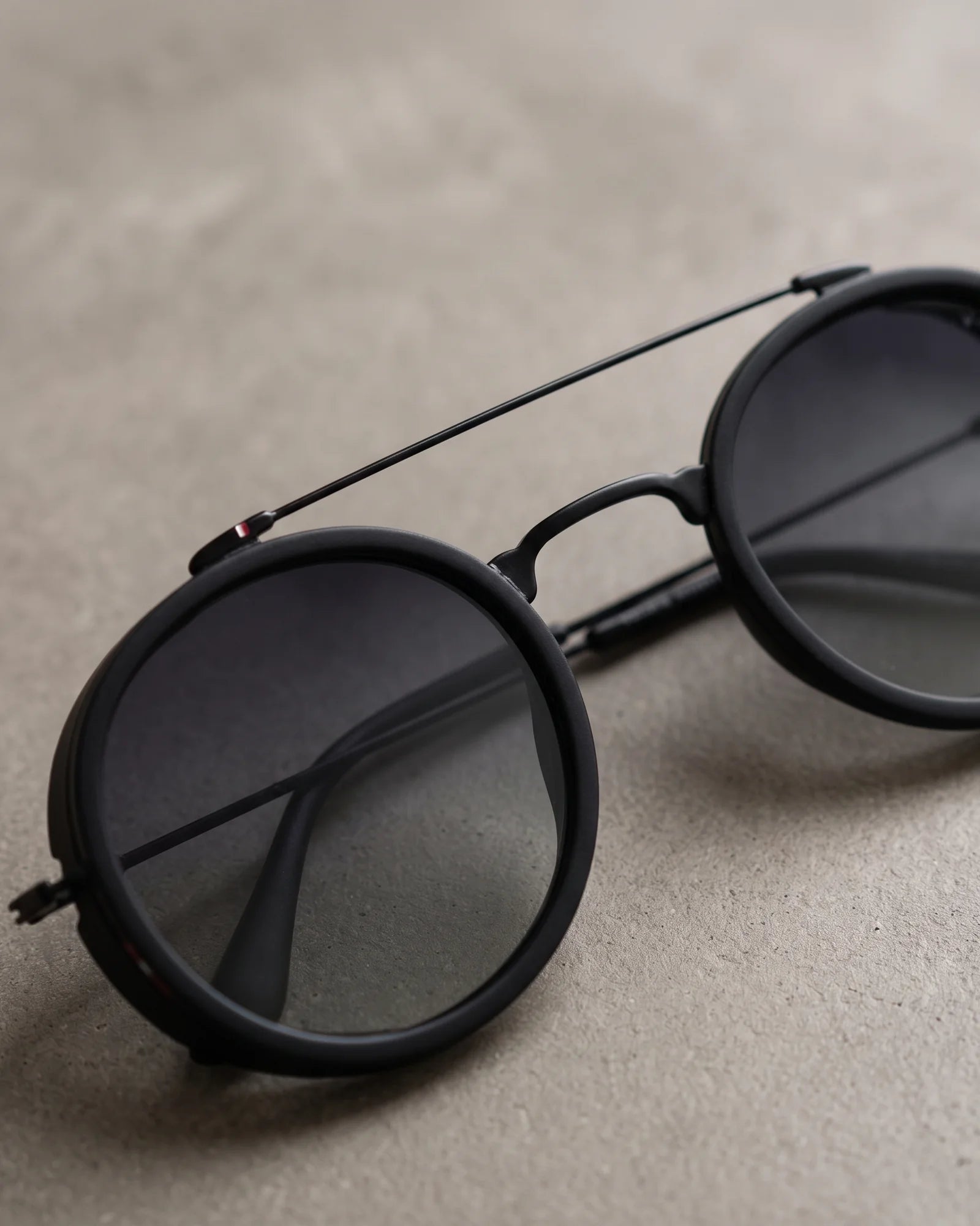 VEGAS V2099 Black — Bridge
