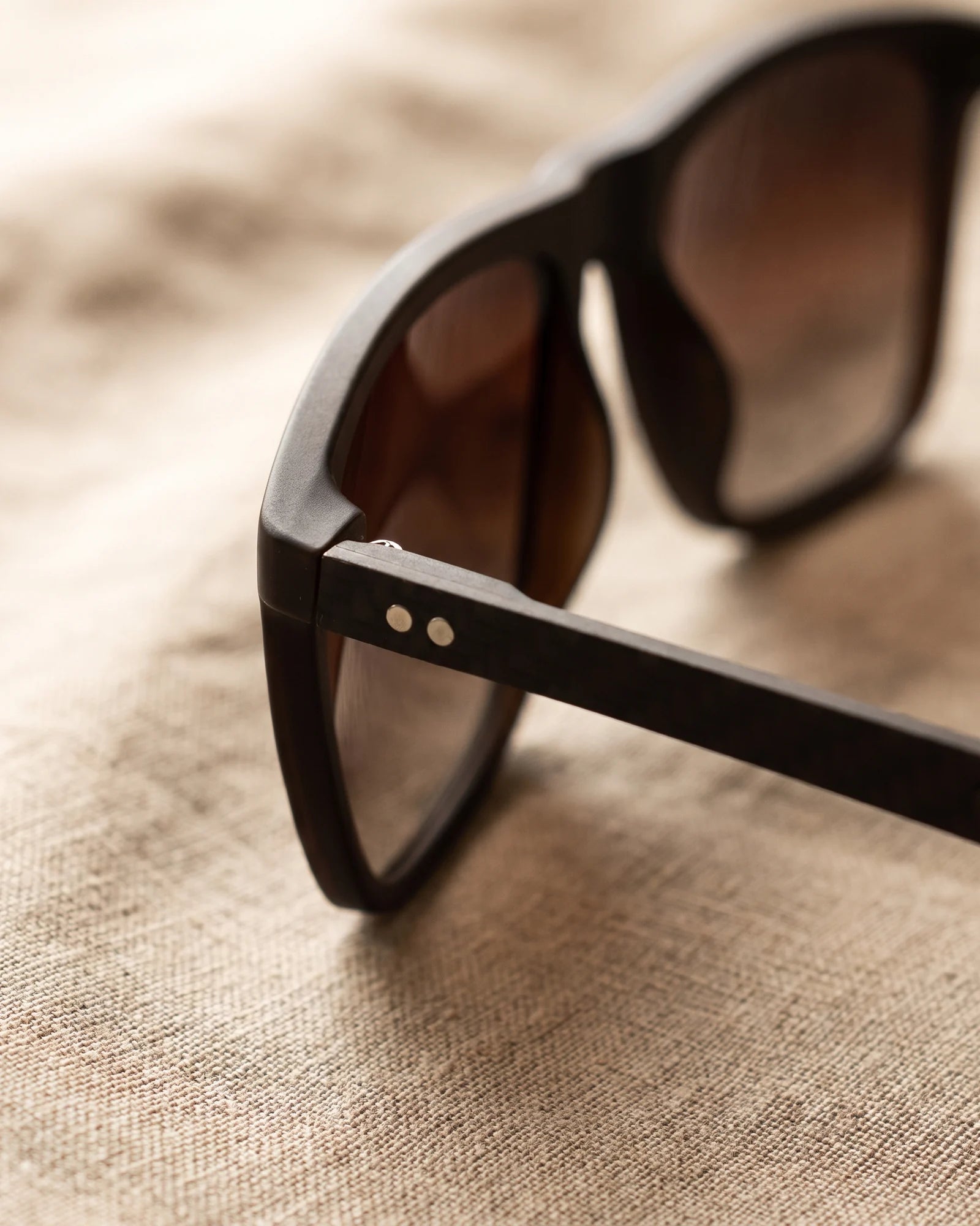 VEGAS V2100 Saddle Brown — Temple
